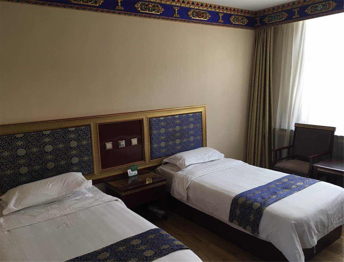 Overseas Tibetan Hotel Xiahe Exteriör bild
